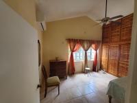 Queen Room with Garden View