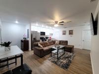 One room in a renovated duplex house near FSU - B&B Tallahassee