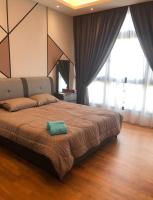 Paradigm Residence New 5-6Pax - Ferienwohnung