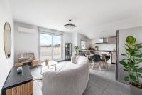 Spacieux T4 proche centre-ville, Clim et Parking - B&B