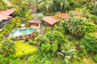 Macaw Villa - Riverfront With A Pool - B&B