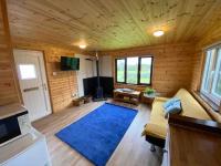 B&B Helston - Idyllic Cornish Retreat At Puffin Lodge - Bed and Breakfast Helston