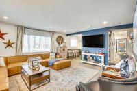 Old Orchard Beach Home Steps to Beach and Pier! - Bed and Breakfast Old Orchard Beach