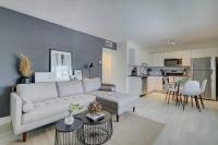 2BR Coastal Getaway! - B&B