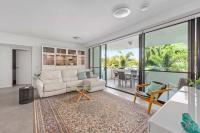New Farm Water Views! 2Bed/2Bath/1Car - B&B