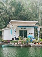 Bungalow Deluxe 