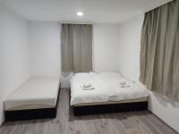 Comfort Triple Room with Shower