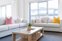Spacious 3 bed apartment near airport with parking - B&B Sydney