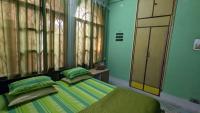 Saikia Nest the 'Class-Apart' Apartments, each with 2 Bedrooms, 2 full Bathrooms, Living & Dinning room, Modular Kitchen, Balcony or Veranda - Chambres d'hôtes Guwahati