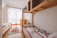 Dreibettzimmer mit Bergblick