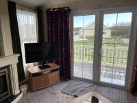 Chalet Sleeps 4 Near Cymyran Beach - B&B Holyhead