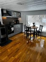 Mysigt hus på 40 kvm i Målaskog - Chambres d’hôtes Ryssby