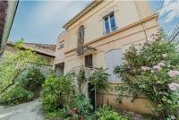 Le cocon urbain Maison, 6 personnes, avec parking proche TRAM ET METRO - B&B