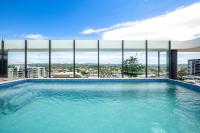 2BR Luxury Central Palm Beach Apartment (Best Location!) - B&B Gold Coast