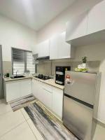 Ailis Homestay - Muslim Friendly - B&B Kampong Jenderam Hilir