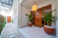 Villa WES - Legian - 5 Bedroom - 4 Bath - Location - B&B