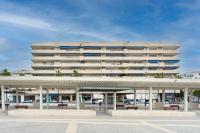 Appartamento con 2 Camere da Letto, Balcone e Vista mare