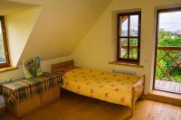 Dreibettzimmer mit Balkon