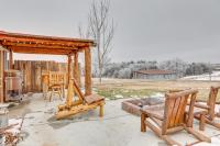 Glenvil Cabin with Gas Grill Steps to Dock and Pond! - B&B Glenvil