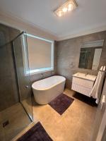 Canberra 3 Bedroom home to remember - Ferienwohnung Harrison