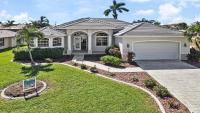 B&B Cape Coral - Boaters Dream - Relaxing In The Yacht Club Area - Bed and Breakfast Cape Coral
