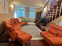 B&B Iasi - Chic Deluxe Villa - Bed and Breakfast Iasi