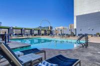 Luxury 1BD/1BTH Suite at Platinum Hotel *STRIP VIEW - B&B Las Vegas