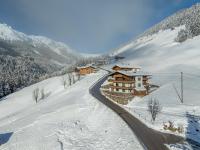 Haus Schöser - Bed and Breakfast Hippach