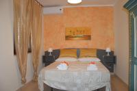 Kamer met Kingsize Bed en Uitzicht op de Bergen