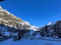 Les Barmettes Appart rénové avec vue, parking et skis aux pieds - Bed and Breakfast Val-d'Isère