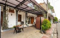 B&B Yogyakarta - Griya Suryo Wijilan - Bed and Breakfast Yogyakarta