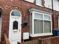 Central Blue Holiday Home. - Bed and Breakfast