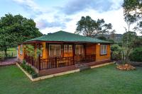 B&B Kotagiri - Xplore Indo - 4 BR Wooden Villa - Bed and Breakfast Kotagiri