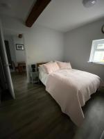The Old Barn one bedroom apartment in Overton - Ferienwohnung Overton