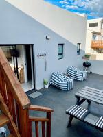 B&B Jeffreys Bay - Lower Point Surf Studio - Bed and Breakfast Jeffreys Bay