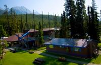 Sunwapta Falls Rocky Mountain Lodge