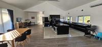 Charming Country House with Garden, Play Area & Pool - B&B Ban Huai Kaeo