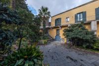 La Corte dei Nespoli - B&B Acireale