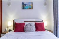 B&B Nairobi - Luxurious-2 bedroom apartment with a swimming pool in Kilimani Nairobi - Bed and Breakfast Nairobi