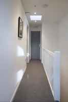 Contractors, Medical staff, Relocators, Families- 5 Bedroom 3 bathroom house- 2min walk to L&D - Chambres d'hôtes Luton