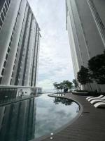 Sunset Seaview Studio Apartment at Kota Kinabalu City Centre - B&B Kota Kinabalu