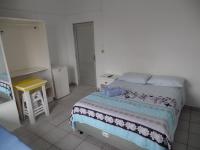 Family Room (3 Adults)