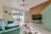 Maison moderne et piscine commune - B&B Les Sables-d'Olonne