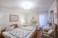 Classic Double Room with Shower