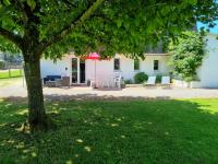 appartement "chez Luna" rez-de-jardin maison individuelle - B&B Mauriac