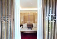 Queen Room with Garden View