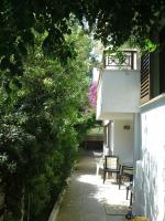 Chris Studios & Apartments - Bed and Breakfast Lechaio