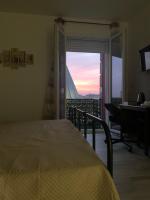 Maryam23 - Bed and Breakfast Syracuse