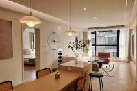 Eastern Hub - Three Bedroom Apt in Xintiandi, 50m from Metro, Many Shops and Malls Surrounded - B&B