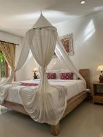 Deluxe Double or Twin Room with Pool View